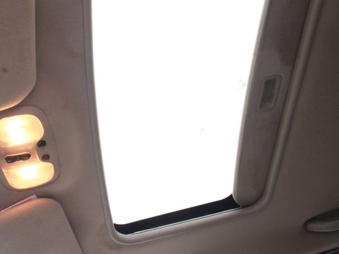 Used 2005 Jeep Liberty Sport image 15