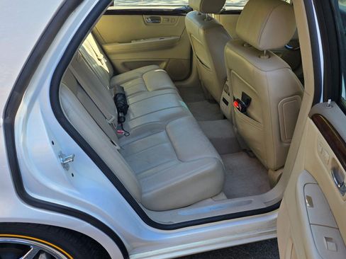 Used 2006 Cadillac DTS Performance image 9