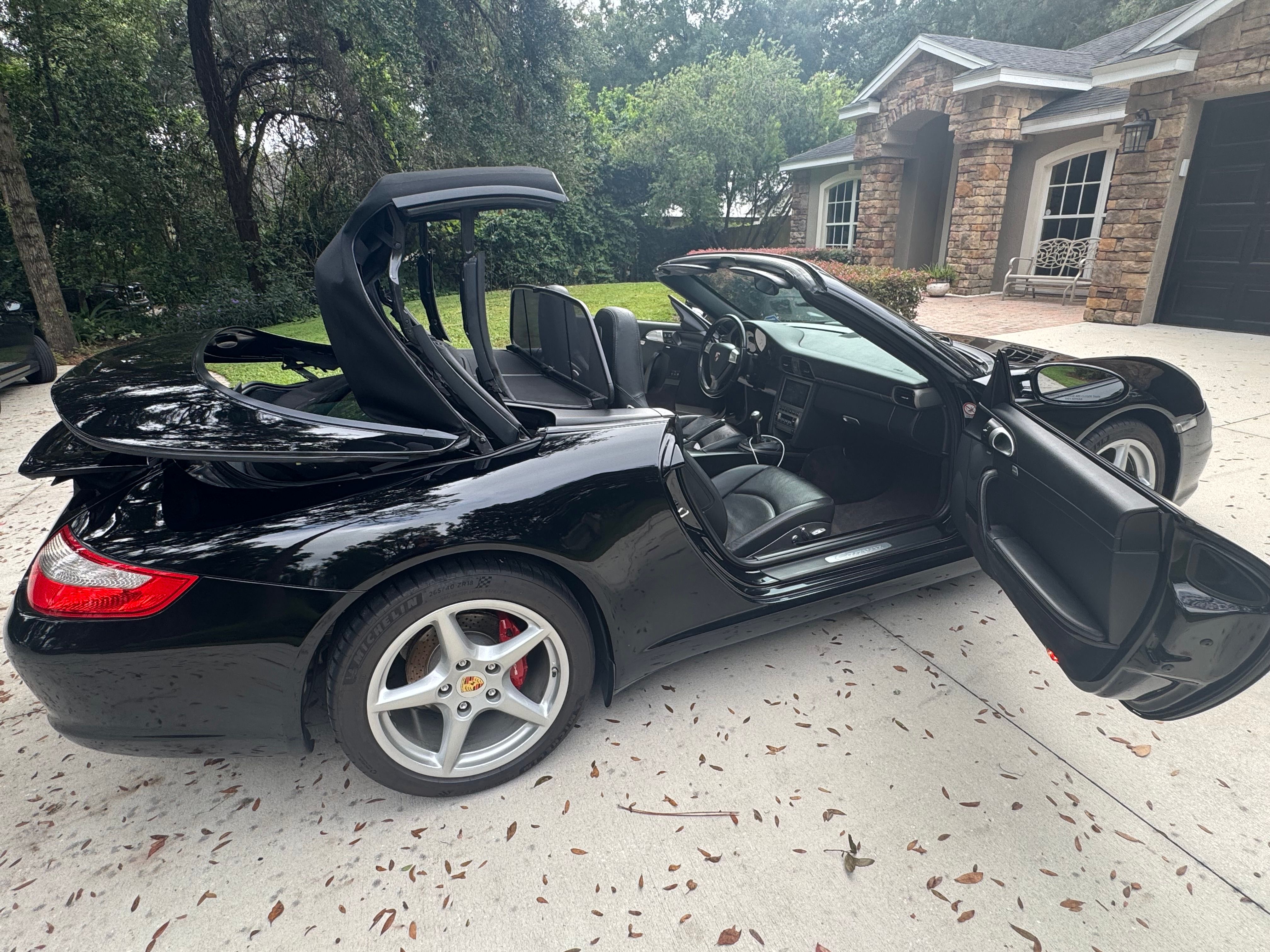 Used 2007 Porsche 911 Cabriolet image 11