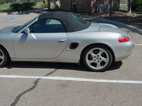 Used 2001 Porsche Boxster S image 6