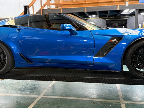 Used 2016 Chevrolet Corvette Z06 w/ 2LZ Preferred Equipment Group image 4