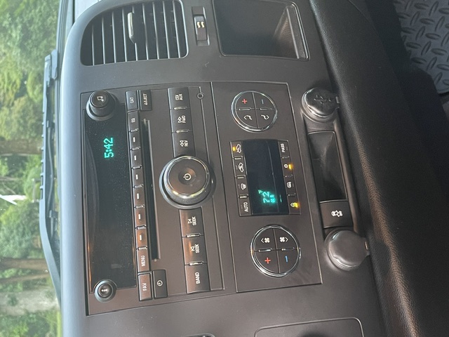 Used 2013 Chevrolet Silverado 1500 LT AWD/4WD image 2