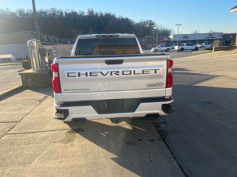 Used 2020 Chevrolet Silverado 1500 High Country w/ Technology Package image 6