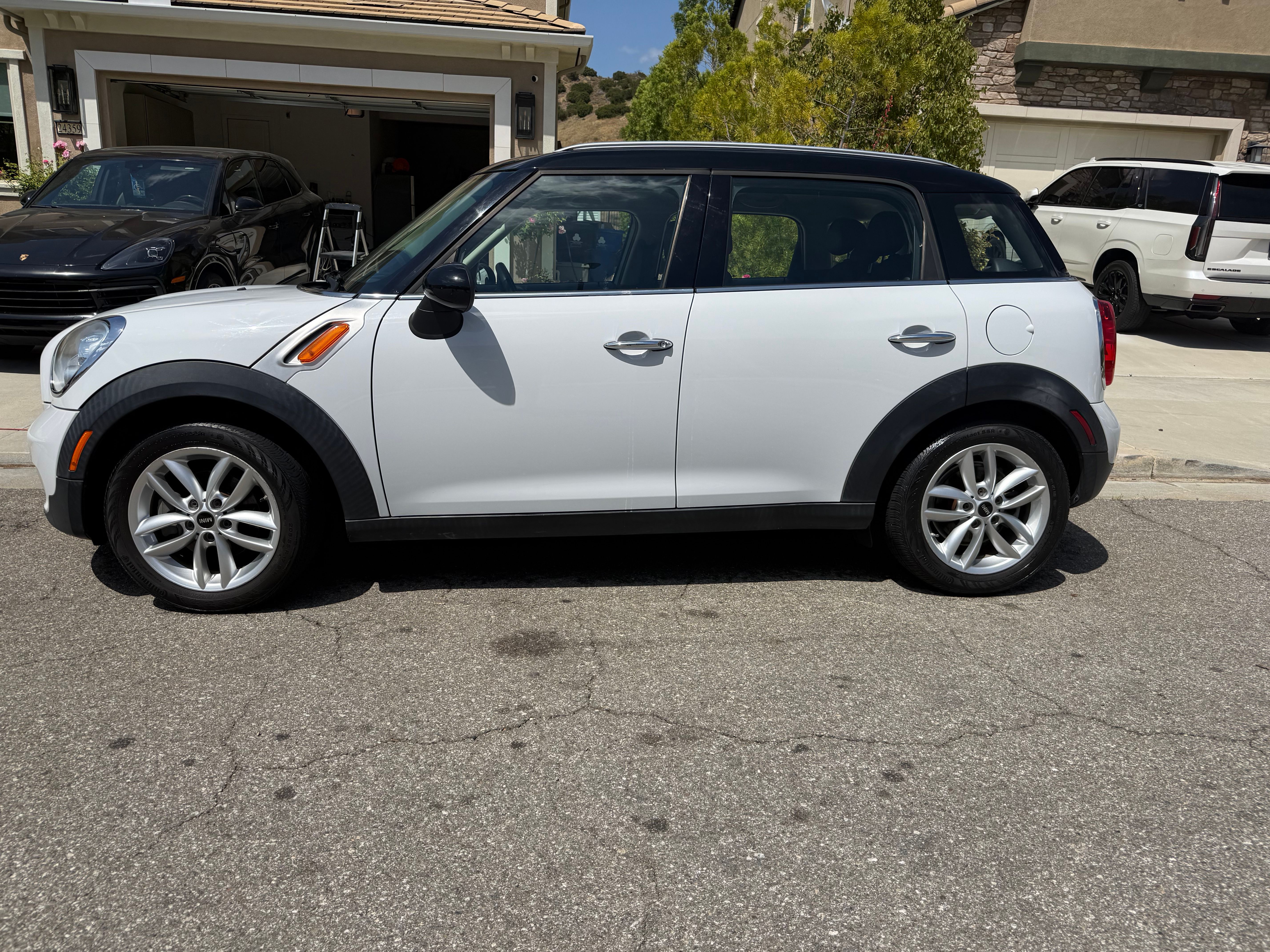 Used 2014 MINI Cooper Countryman FWD image 11