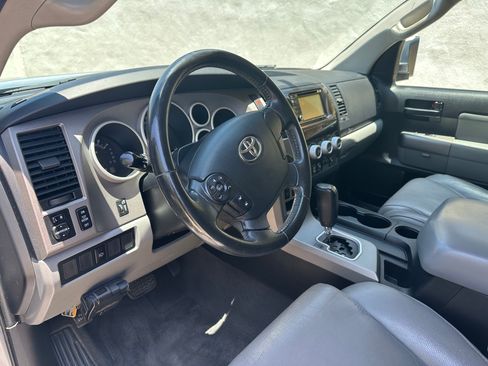 Used 2012 Toyota Sequoia SR5 w/ Premium Pkg RWD image 4
