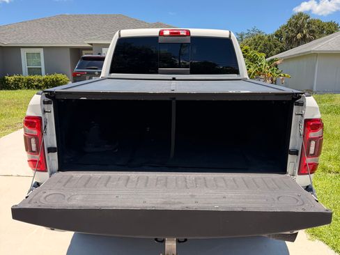 Used 2019 RAM 2500 Limited AWD/4WD image 4