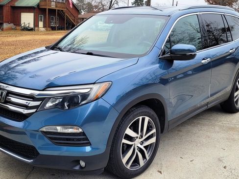 Used 2016 Honda Pilot Touring image 1