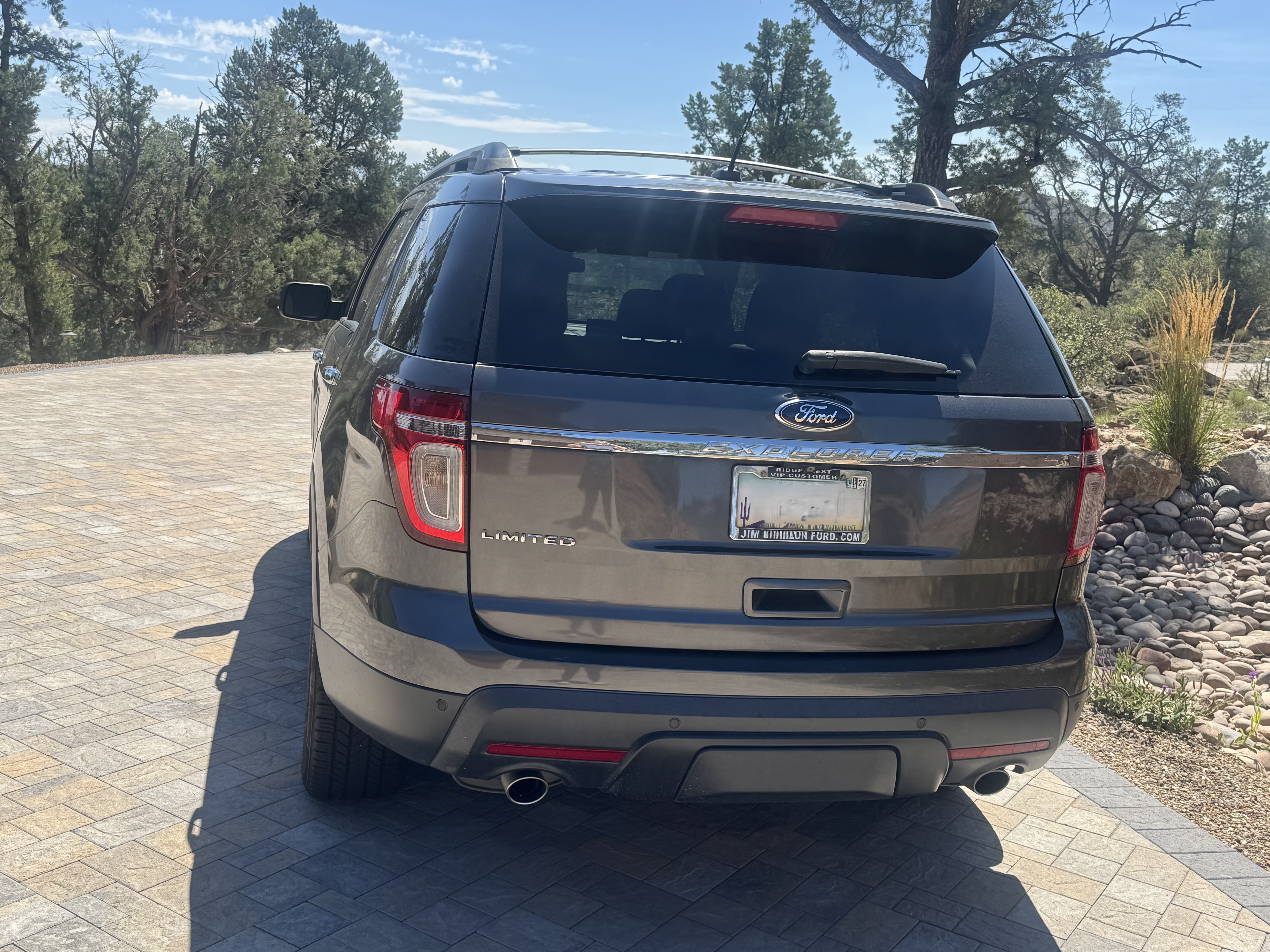 Used 2015 Ford Explorer Limited w/ Equipment Group 302A FWD image 6