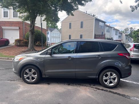 Used 2014 Ford Escape SE FWD image 10