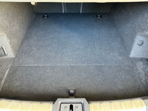 Used 2020 Porsche Taycan 4S image 17