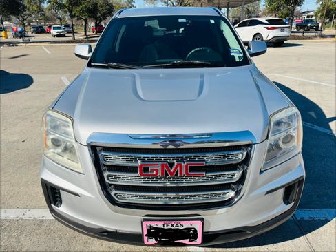 Used 2017 GMC Terrain SLE image 8