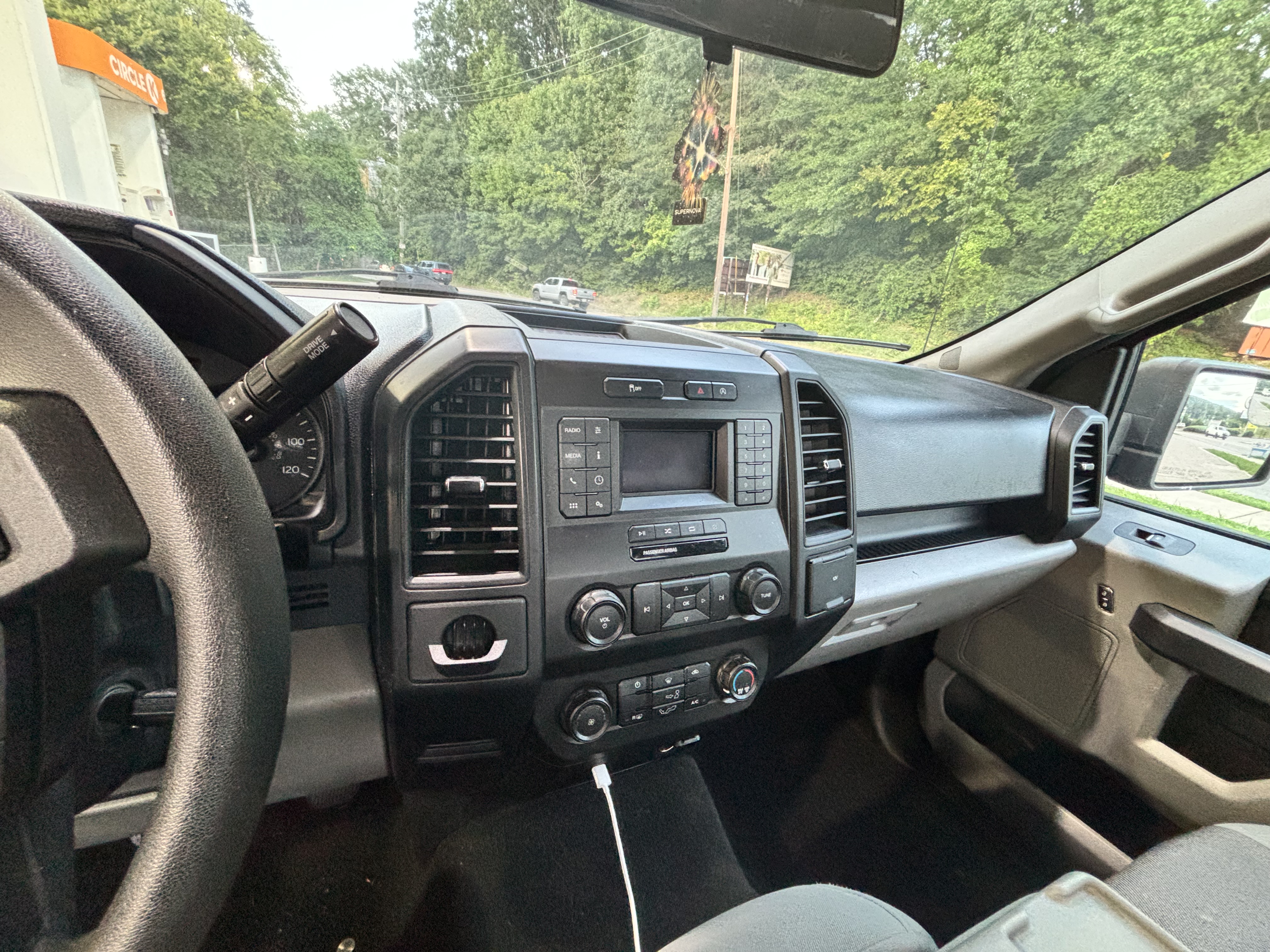 Used 2020 Ford F150 XL w/ Equipment Group 101A Mid RWD image 10