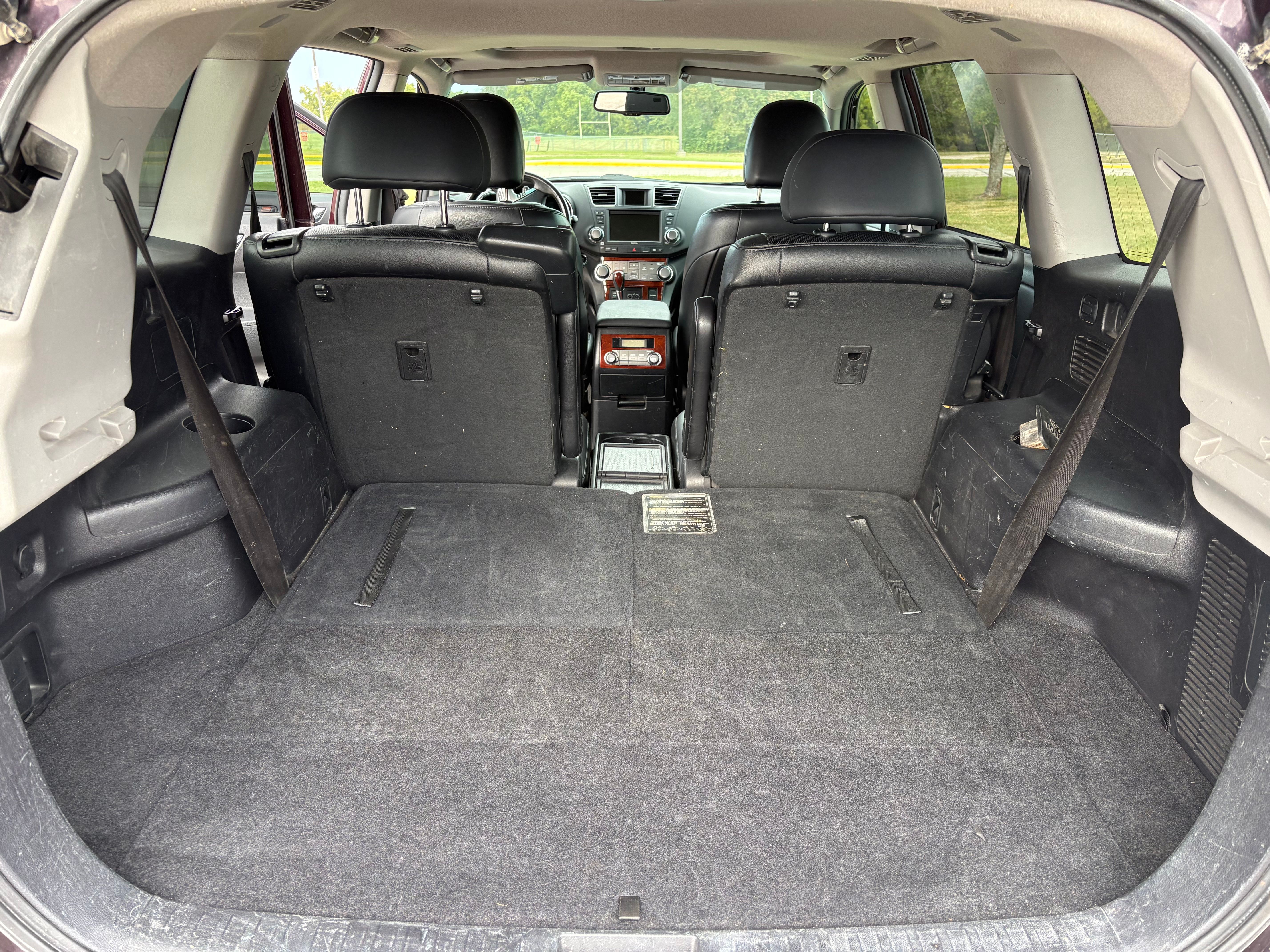 Used 2011 Toyota Highlander Limited w/ Tow Pkg AWD/4WD image 22