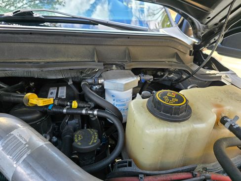 Used 2016 Ford F350 Platinum w/ FX4 Off-Road Package image 12