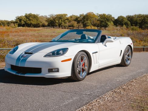 Used 2013 Chevrolet Corvette Grand Sport w/ 4LT Preferred Equipment Group image 1