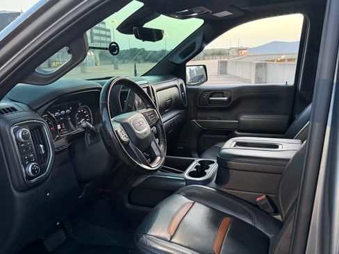 Used 2020 GMC Sierra 1500 AT4 w/ Technology Package AWD/4WD image 9