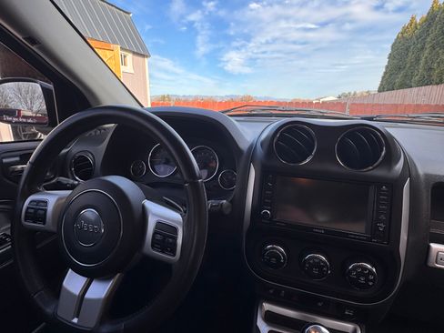 Used 2014 Jeep Compass Limited w/ Sun/Sound Group image 6