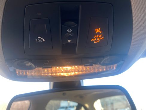 Used 2012 BMW 750Li xDrive image 23