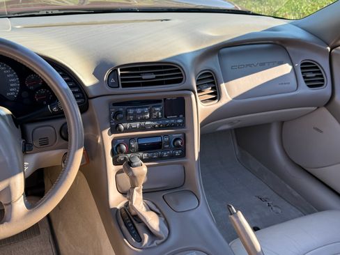 Used 2003 Chevrolet Corvette Convertible w/ Preferred Equipment Group1 image 6