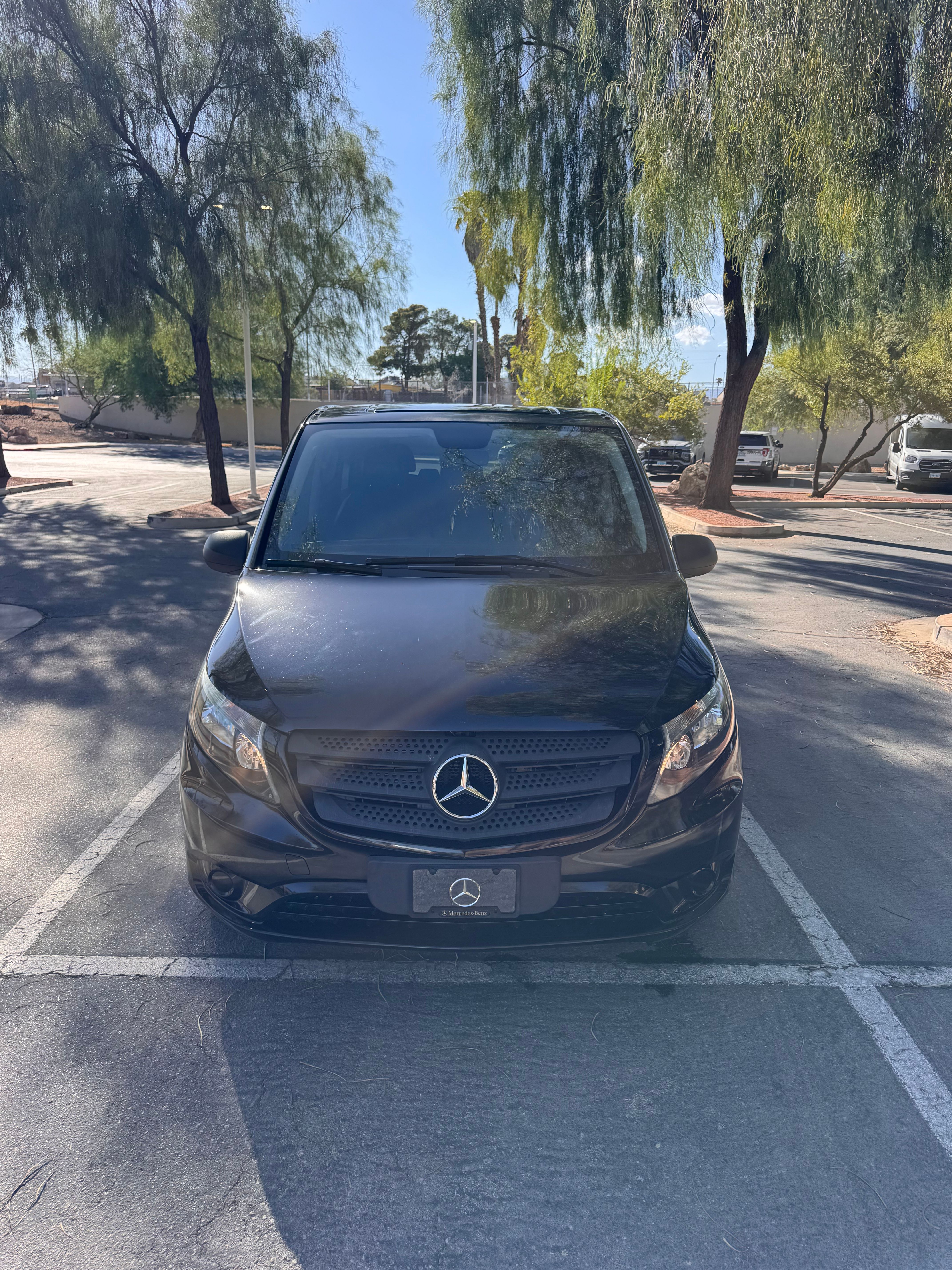 Used 2018 Mercedes-Benz Metris Passenger image 2