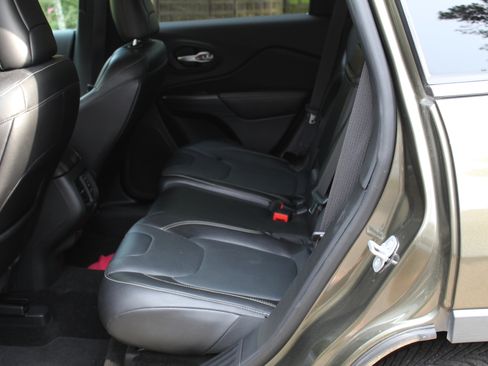 Used 2014 Jeep Cherokee Limited w/ Luxury Group image 14