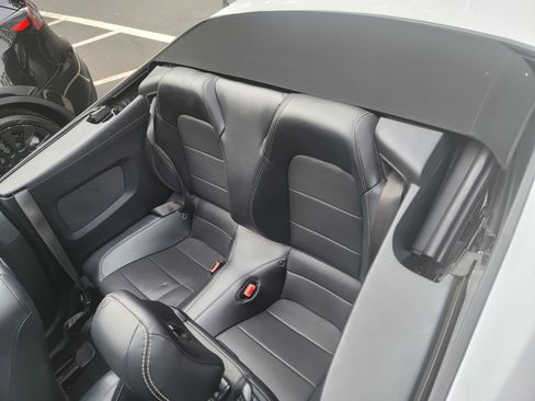 Used 2020 Ford Mustang Premium image 17