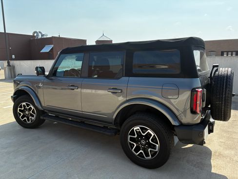 Used 2023 Ford Bronco Outer Banks AWD/4WD image 6