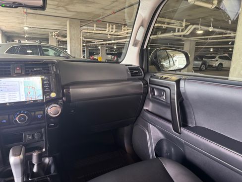 Used 2024 Toyota 4Runner TRD Off-Road Premium image 13