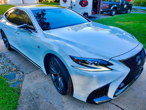 Used 2018 Lexus LS 500 F Sport w/ Accessory Package (Z2) RWD image 8
