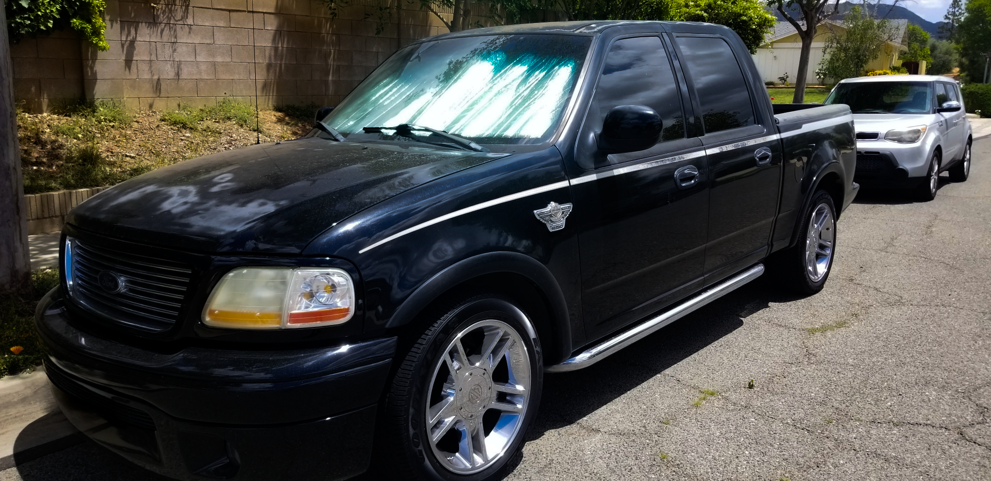 Used 2003 Ford F150 Harley-Davidson RWD image 1