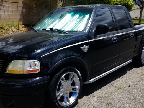 Used 2003 Ford F150 Harley-Davidson RWD image 1