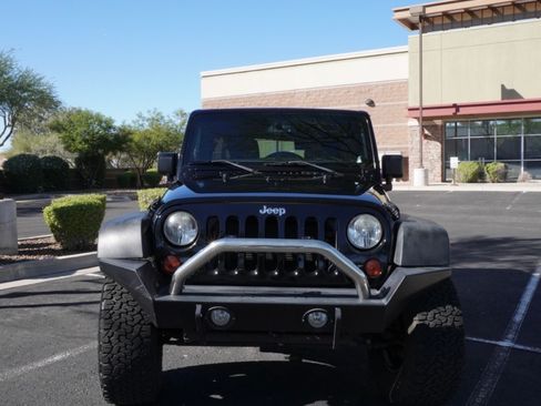 Used 2013 Jeep Wrangler Unlimited Sport image 4