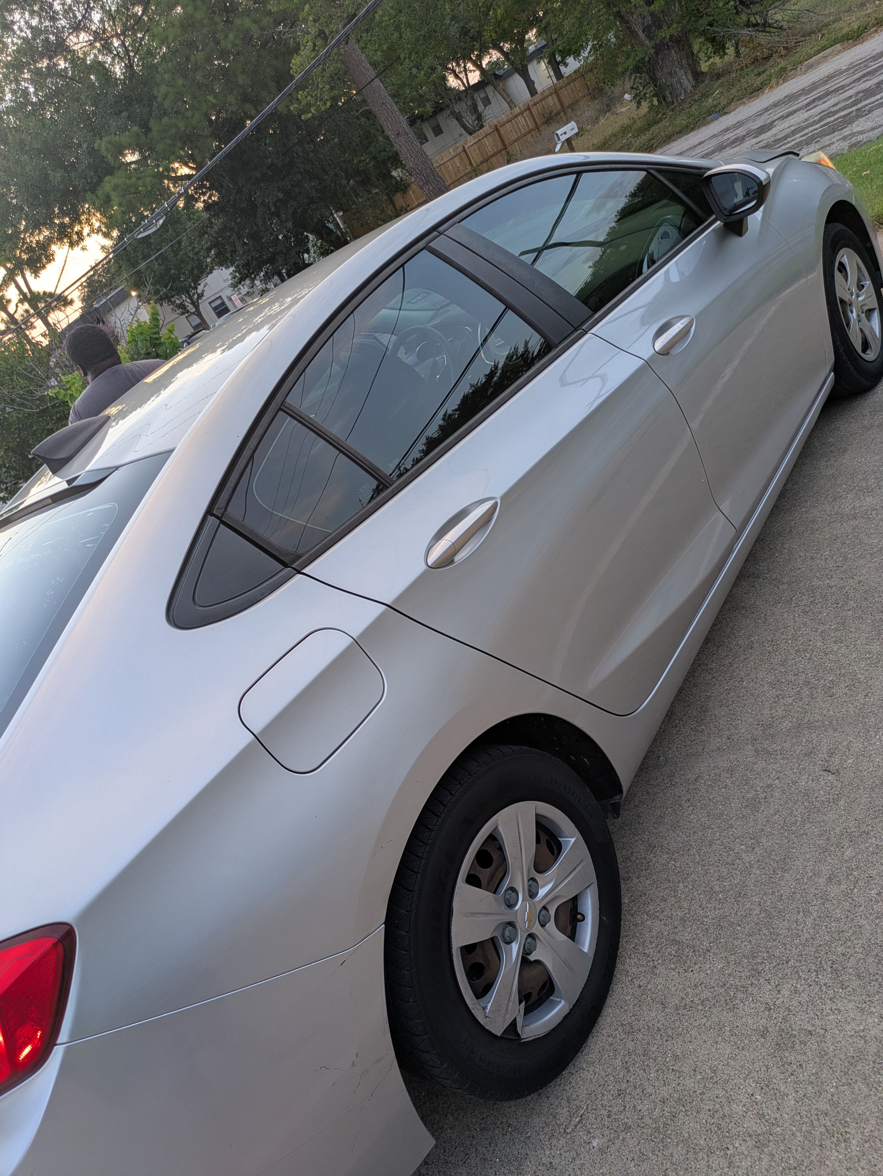 Used 2018 Chevrolet Cruze LS FWD image 8