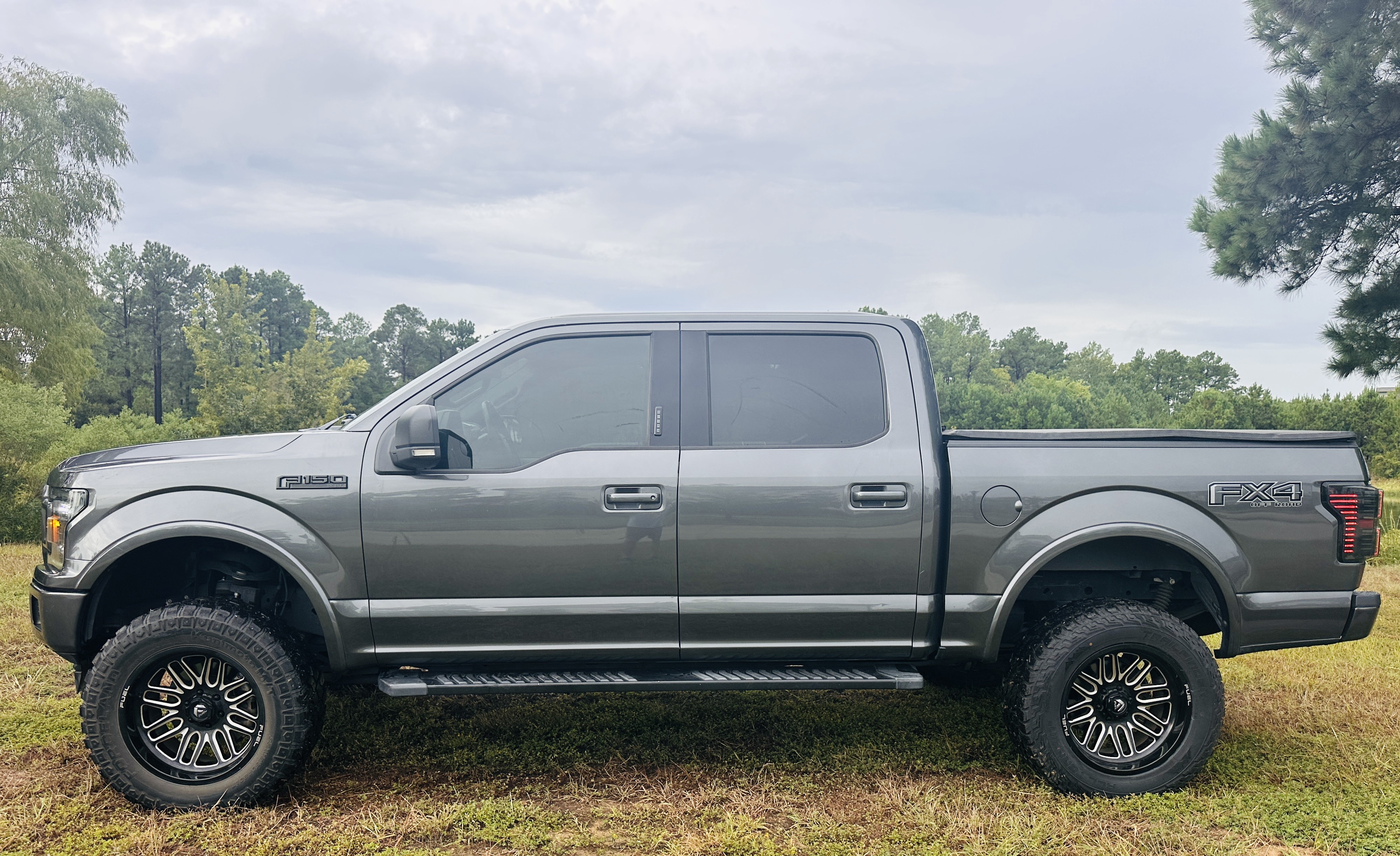 Used 2020 Ford F150 XLT w/ Equipment Group 302A Luxury AWD/4WD image 4