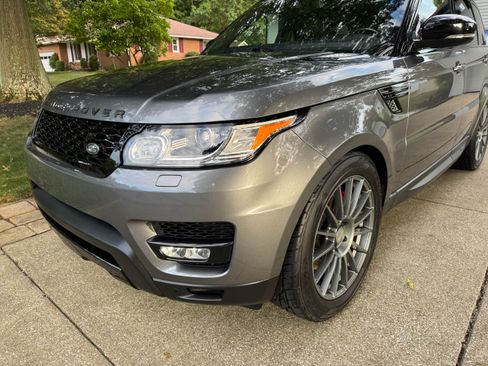 Used 2016 Land Rover Range Rover Sport Supercharged image 2