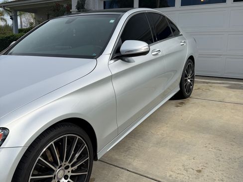 Used 2015 Mercedes-Benz C 300 4MATIC Sedan image 2