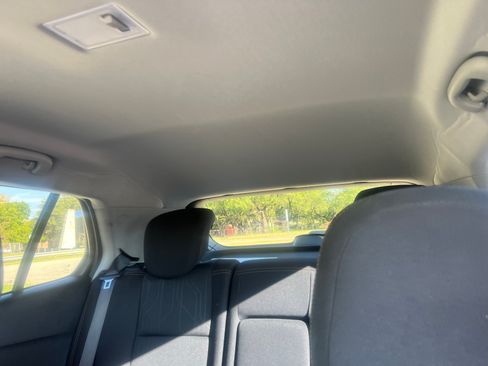 Used 2019 Chevrolet Trax LT image 2