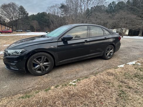 Used 2020 Volkswagen Jetta R-Line image 2