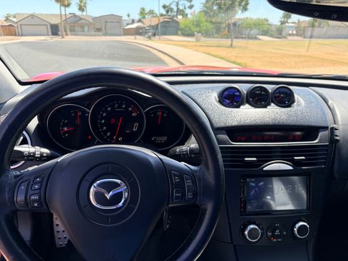 Used 2004 MAZDA RX-8 w/ MT Touring Pkg RWD image 14