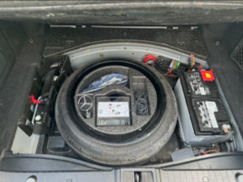 Used 2005 Mercedes-Benz E 55 AMG Sedan image 11