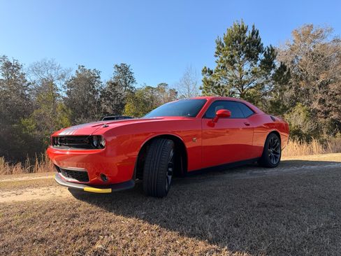 Used 2023 Dodge Challenger R/T Scat Pack w/ Plus Package image 9