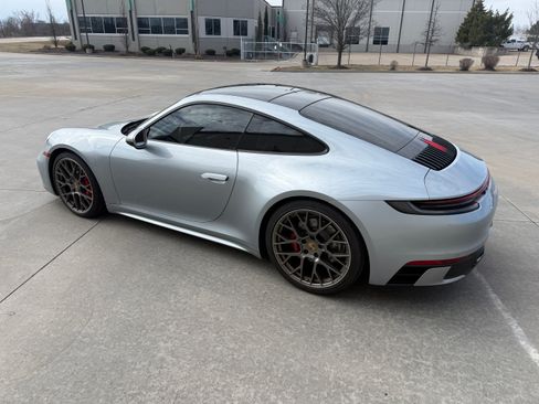 Used 2020 Porsche 911 Carrera 4S image 8