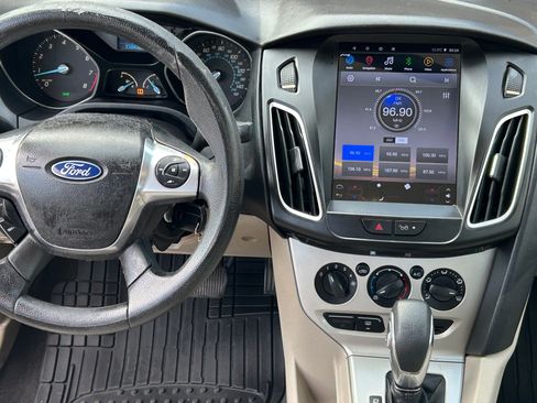 Used 2012 Ford Focus SE image 10