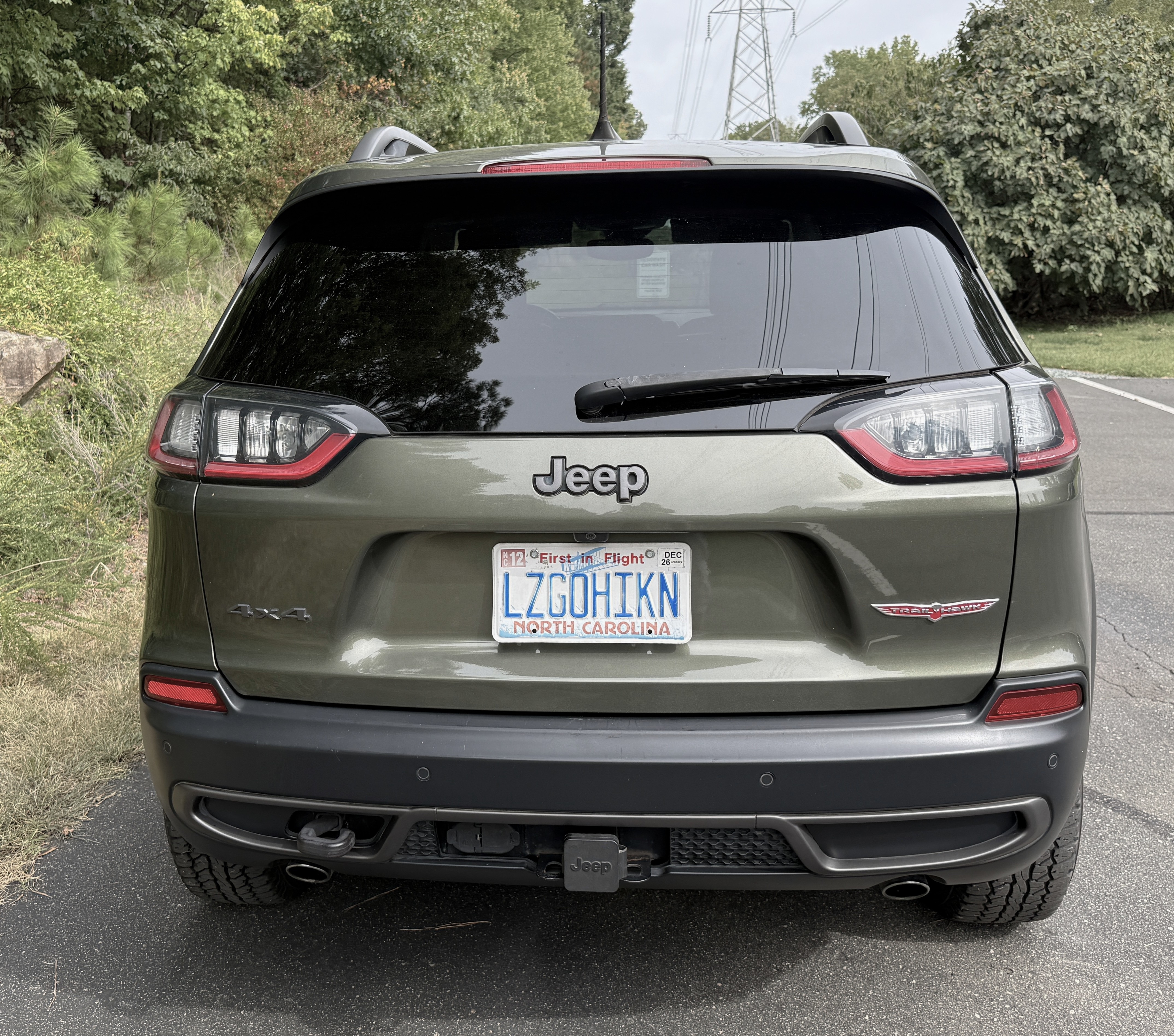 Used 2019 Jeep Cherokee Trailhawk AWD/4WD image 10