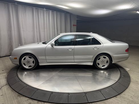 Used 2000 Mercedes-Benz E 55 AMG Sedan image 1