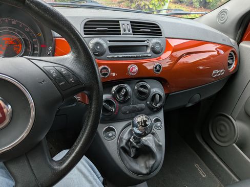 Used 2014 FIAT 500 Sport image 5