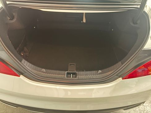 Used 2018 Mercedes-Benz CLA 250 image 14
