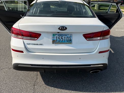 Used 2019 Kia Optima LX FWD image 2