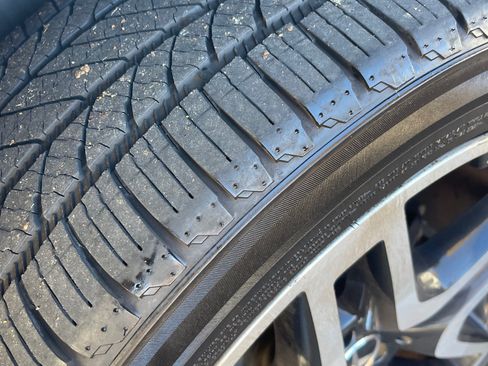 Used 2017 Mercedes-Benz GLS 550 4MATIC image 16