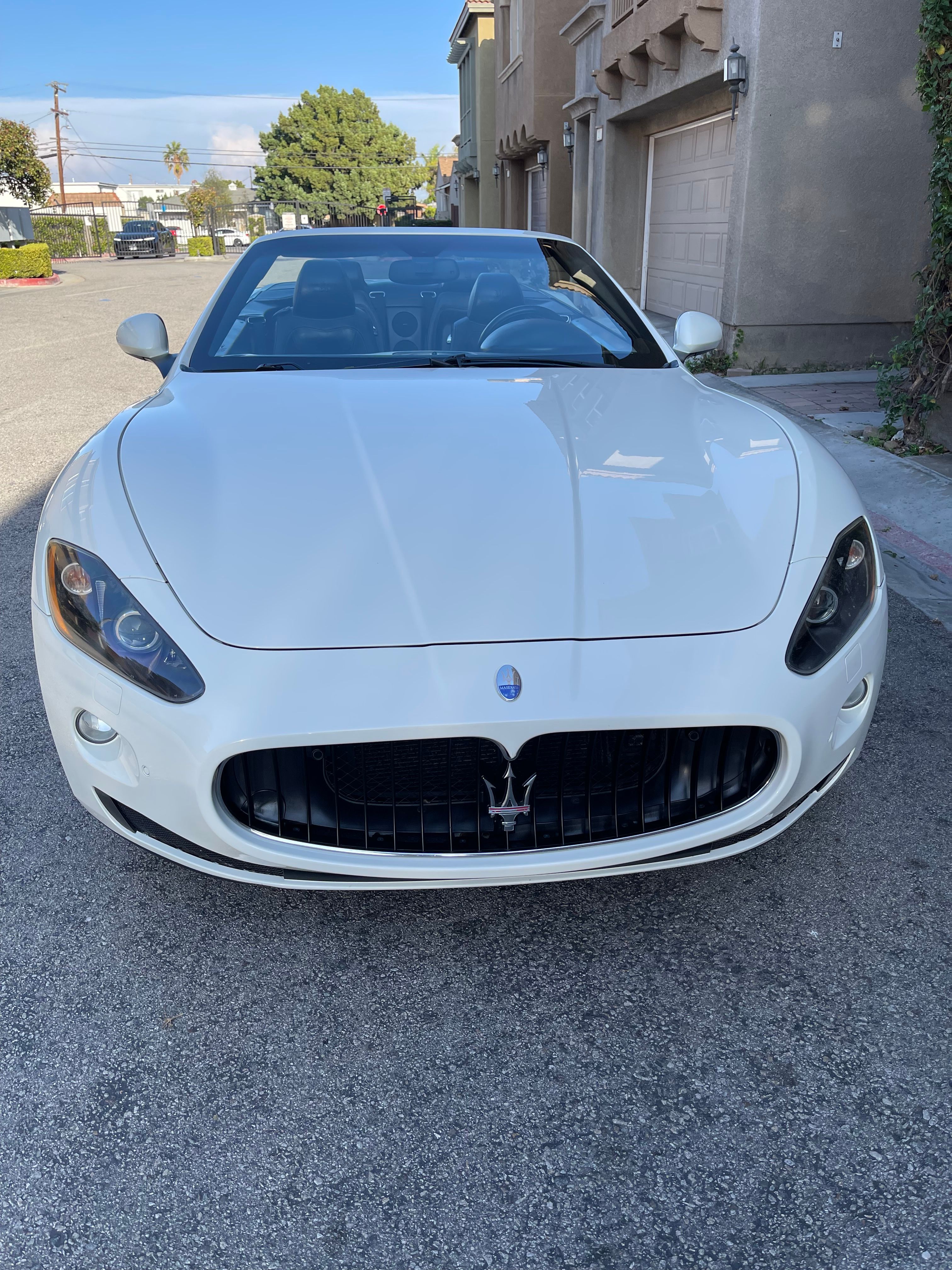 Used 2012 Maserati GranTurismo Convertible RWD image 11